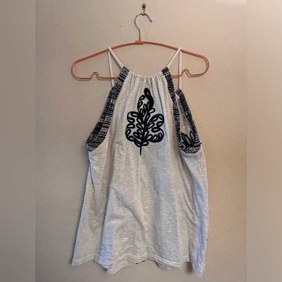 Sfera Embroidered Top - Picture 2 of 2